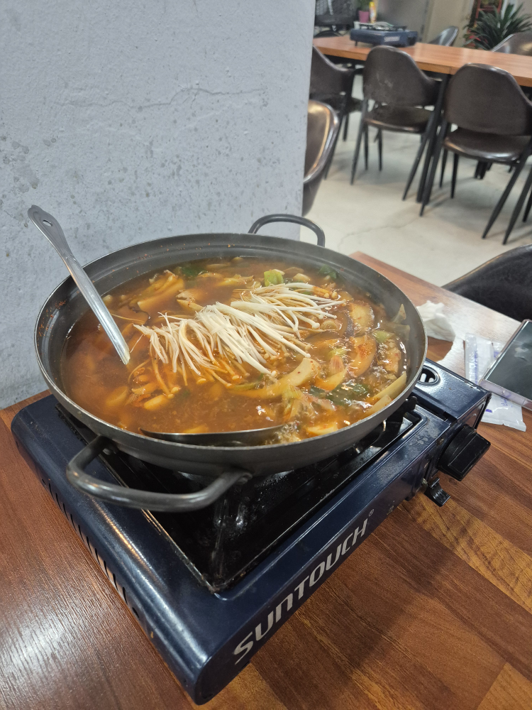 Hanurisikdang (한우리식당) 2