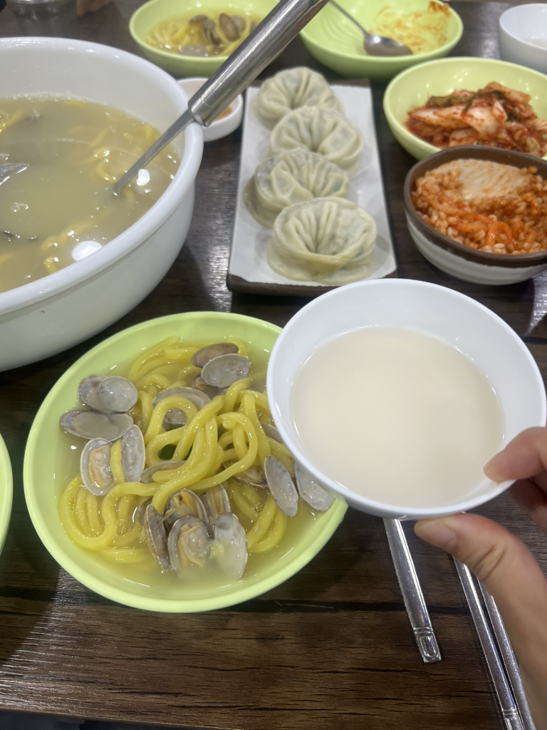 황도바지락칼국수 2
