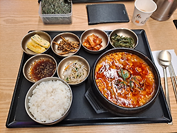 Urisundubusiwol (우리순두부시월) 3
