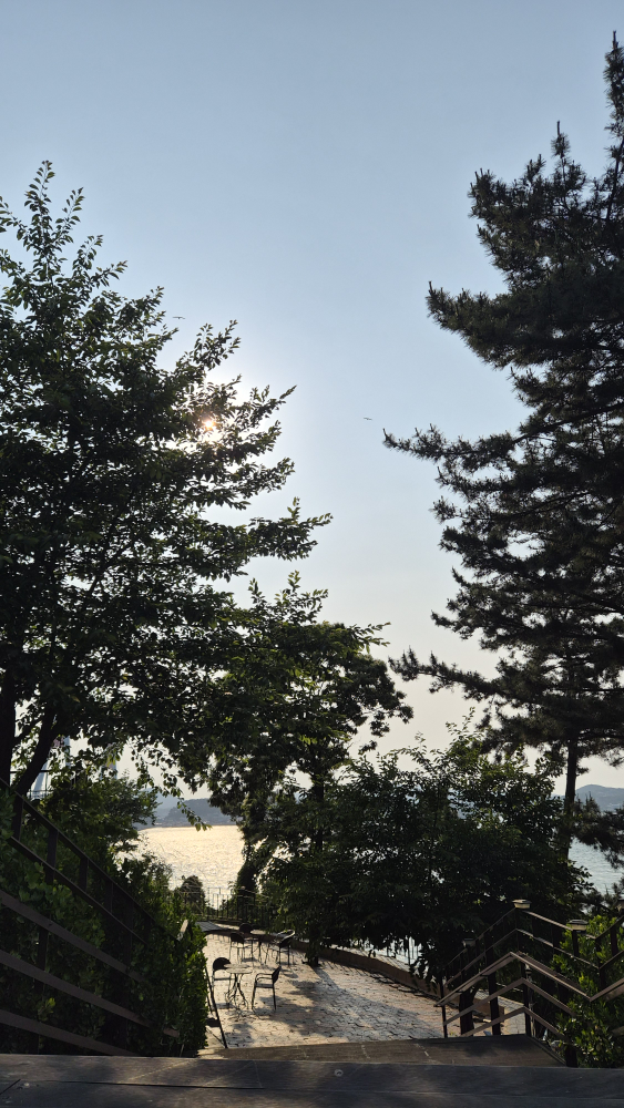 Byukape (뷰카페) 1
