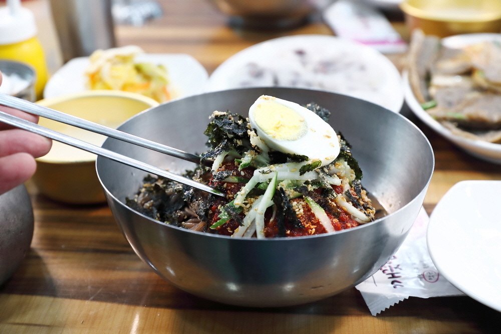 Gangneunghaebyeonmakguksu 4