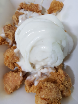 치킨매니아 성대점 사진 2