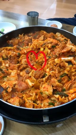 Chuncheonmodakgalbi (춘천모닭갈비) 1
