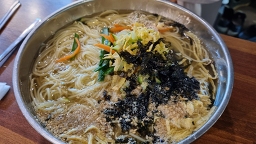 오월에국수 4