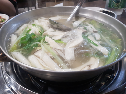 Gongreungdakhanmari (공릉닭한마리) 3