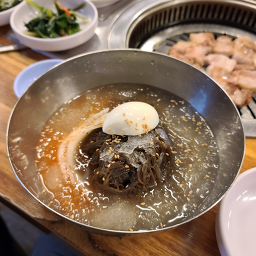아우네우리돼지생고기 사진 2