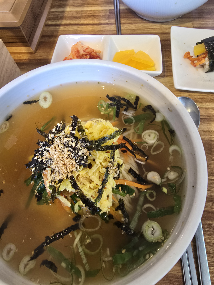 Yujeongguksu (유정국수) 1