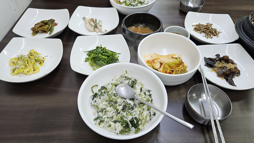 Hanbatsikdang (한밭식당) 3
