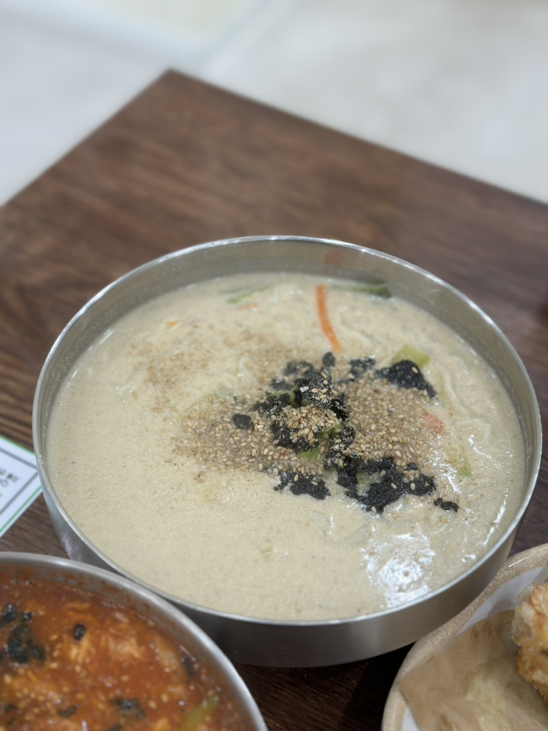 백일칼국수 속초점 8