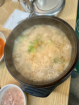 신의주찹쌀순대 이대역점 사진 4