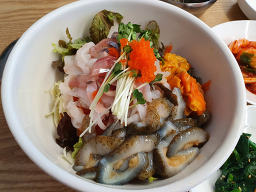 Cheongchosumulhoe (청초수물회) 2