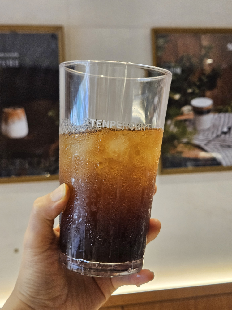 텐퍼센트커피 제주시청점