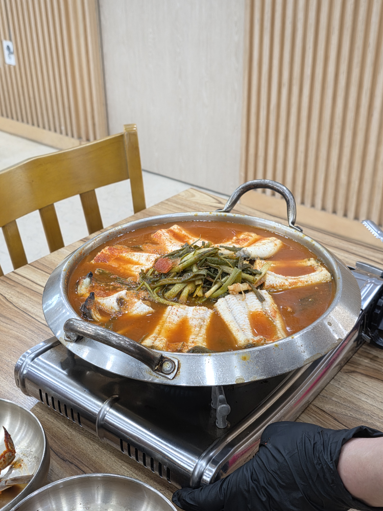 Simwonjangeojeonmunjeom (심원장어전문점) 1