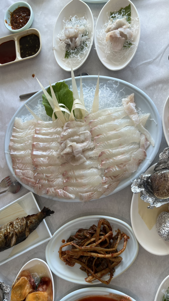 Sanhochosikdang (산호초식당) 3