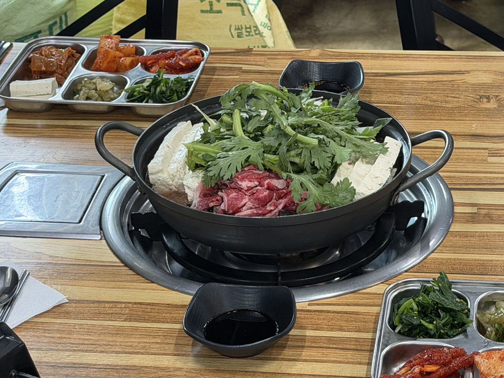 Cheongirangkongirang (청이랑콩이랑) 1