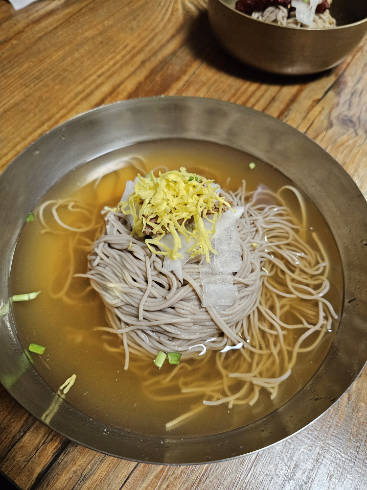 Jalppajinmemilseongsinyeodae (잘빠진메밀성신여대) 3