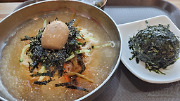Motungijip (모퉁이집) 3