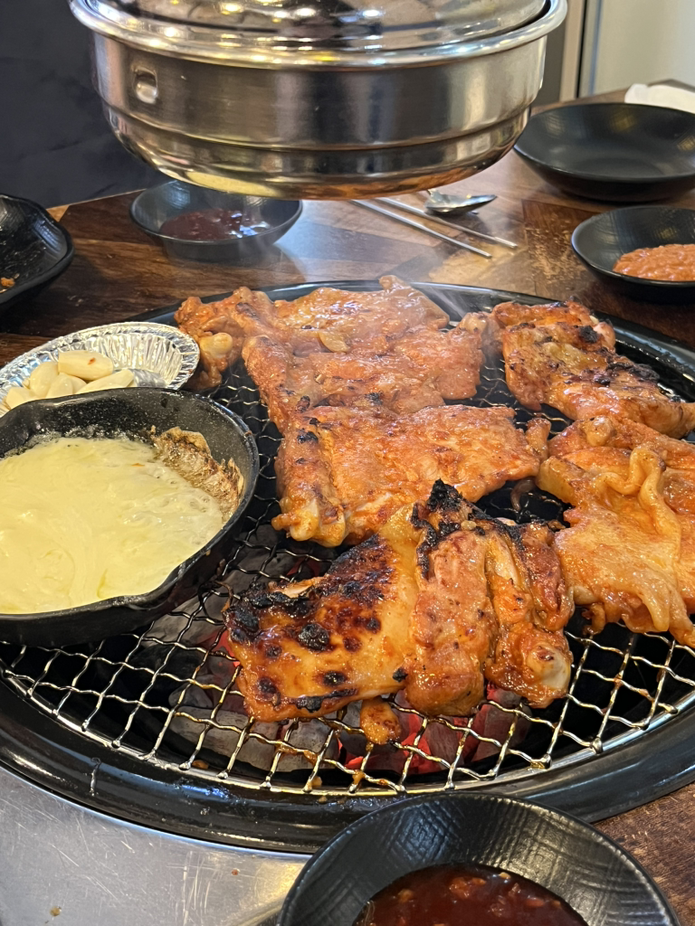 Chuncheonsutbuldakgalbi (춘천숯불닭갈비) 2