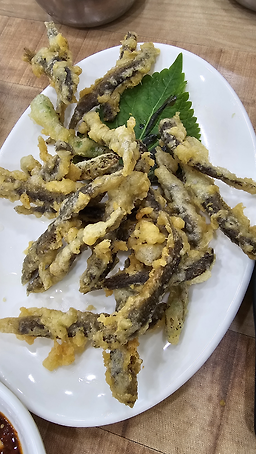 Myeongseongureongissambap (명성우렁이쌈밥) 2