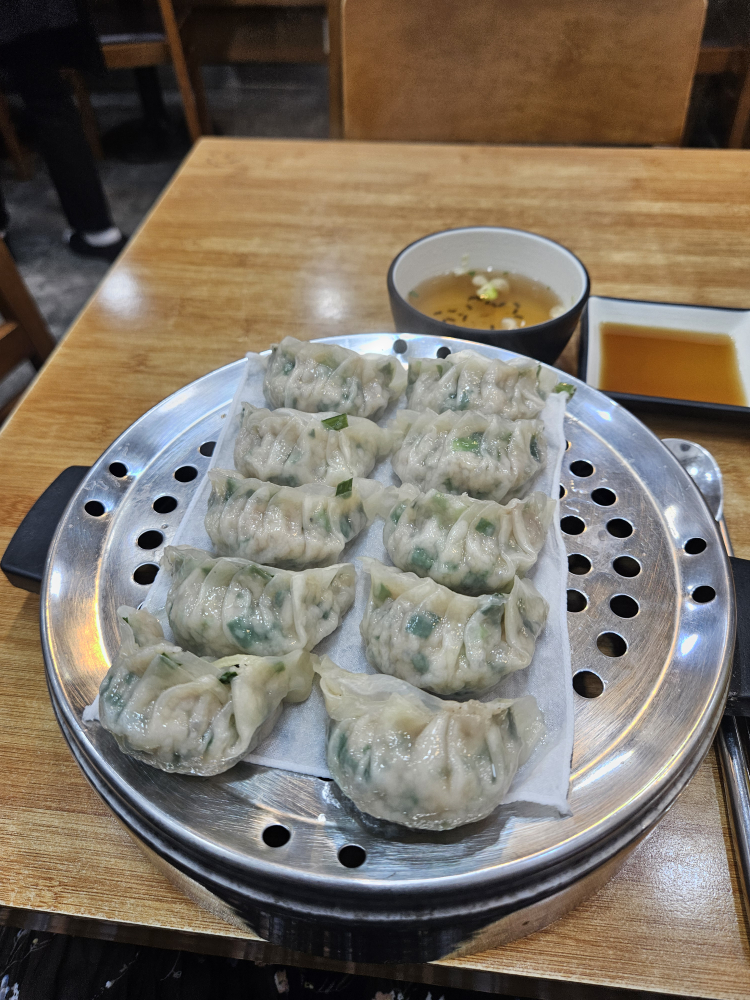 Kkachibunsik (까치분식) 1