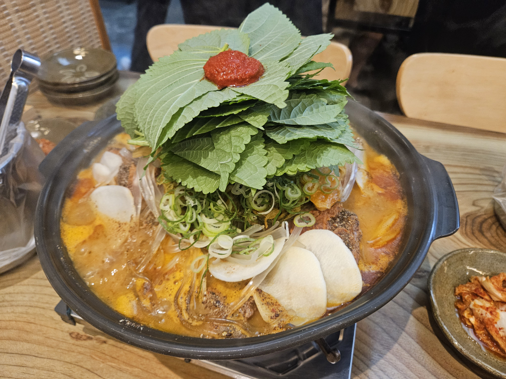충실옥 뼈해장국 1