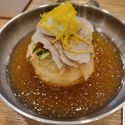 춘하추동밀면 대치직영점 사진 7