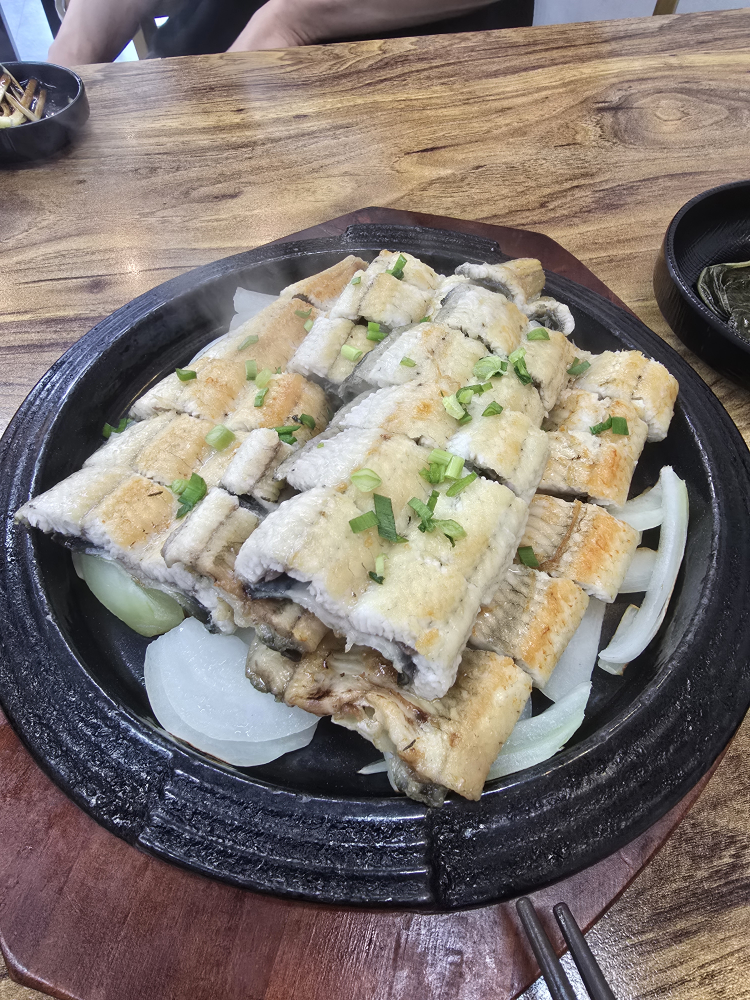 Saengsaengjangeo (생생장어) 1