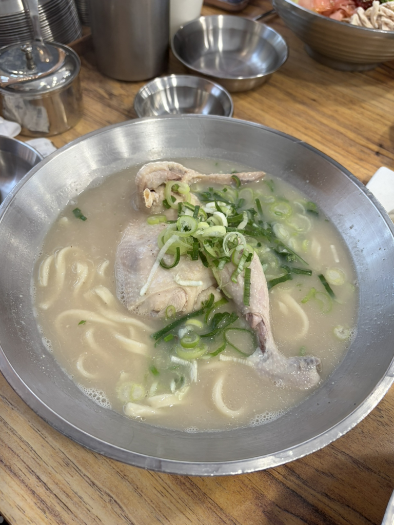 Eonyangdakkalguksu (언양닭칼국수) 3