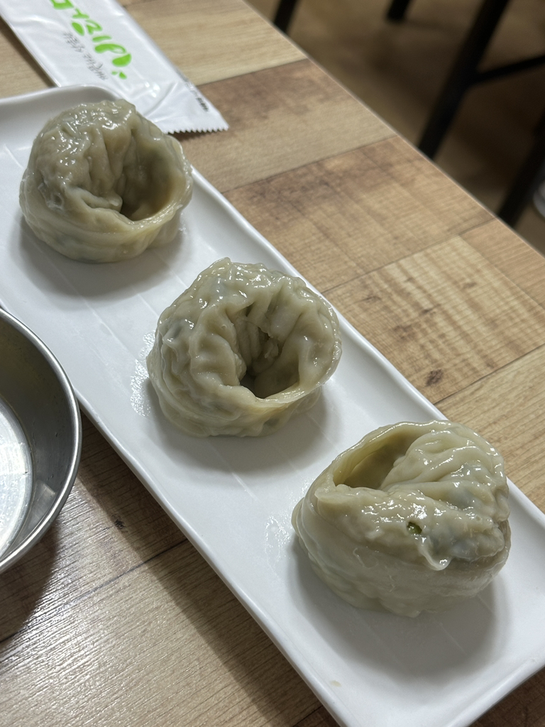 Geumjanhwaguksu (금잔화국수) 2