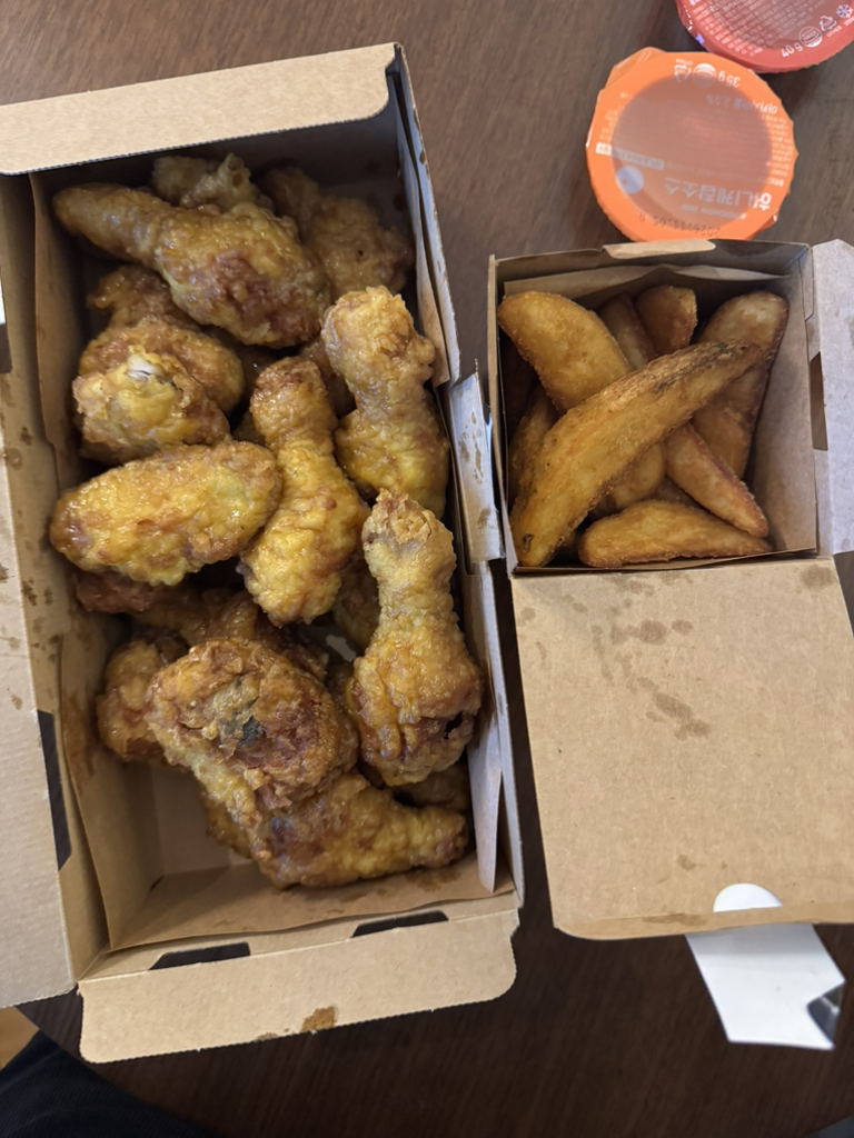 교촌치킨 동부이촌점 대표 사진
