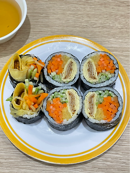 Otogimbap gasandijiteoljeom (오토김밥 가산디지털점) 1