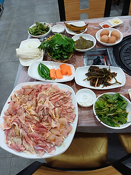 Solbatswimteonongjang (솔밭쉼터농장) 2