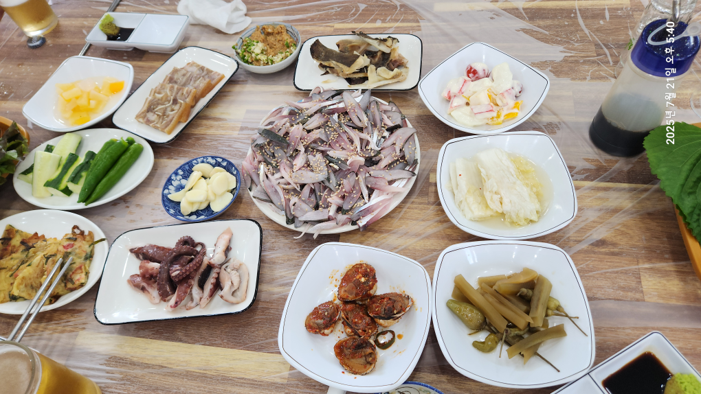 Sacheonjangeogui hoe (사천장어구이 회) 2