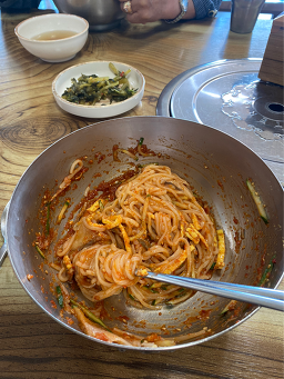 Cheonseoribajirakkalguksu (천서리바지락칼국수) 3
