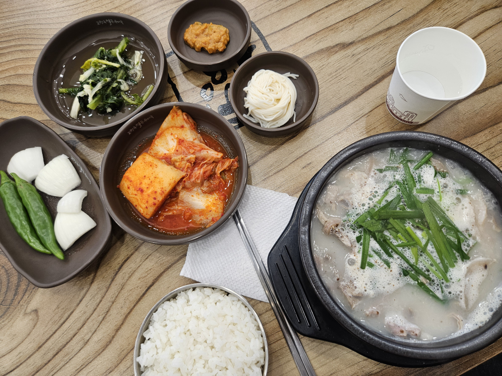 고향옥얼큰순대국 공덕점 대표 사진