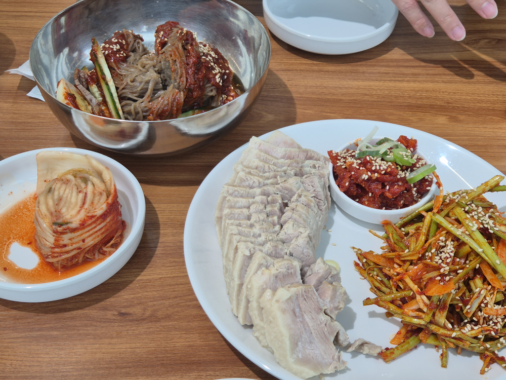 Baekryeongmyeonok (백령면옥) 3