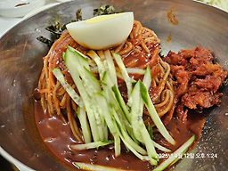 Gimsatgatmemilguksu (김삿갓메밀국수) 1