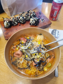 틈새라면 안국역점 사진 7