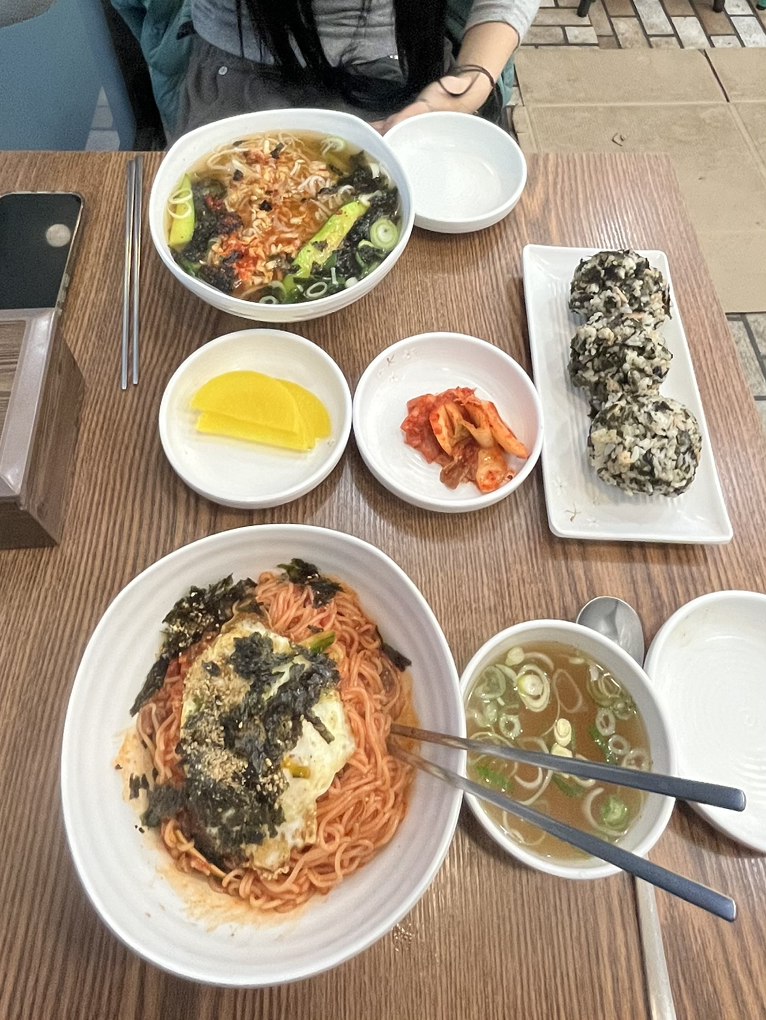 국수랑주먹밥 대표 사진