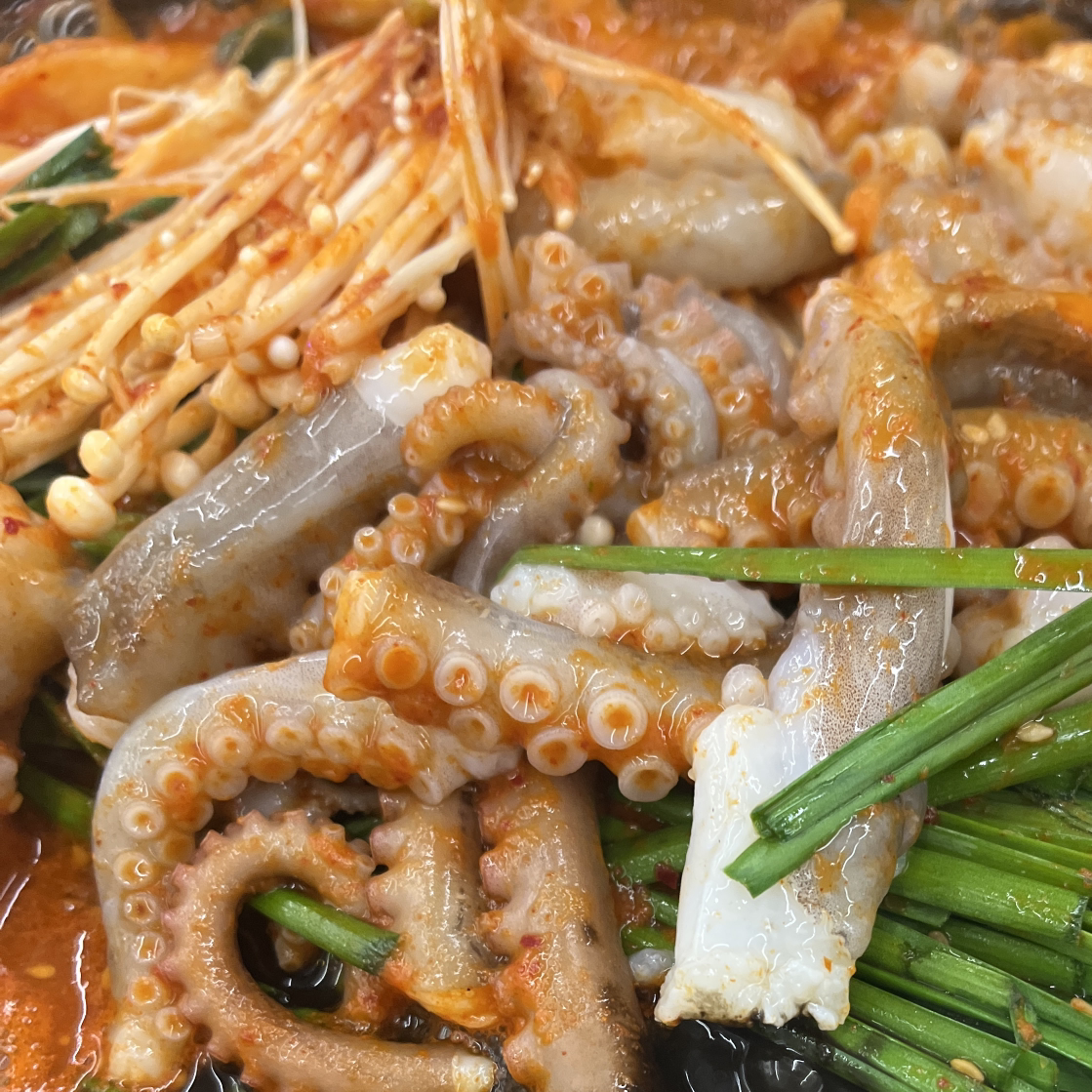 Jjanggunenakji (짱구네낙지) 1