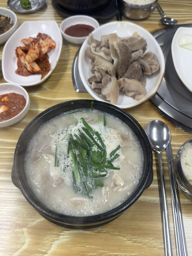 Tanbanggol chamsundae (탄방골 참순대) 3
