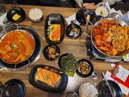 더팔당 여의도점 대표 사진