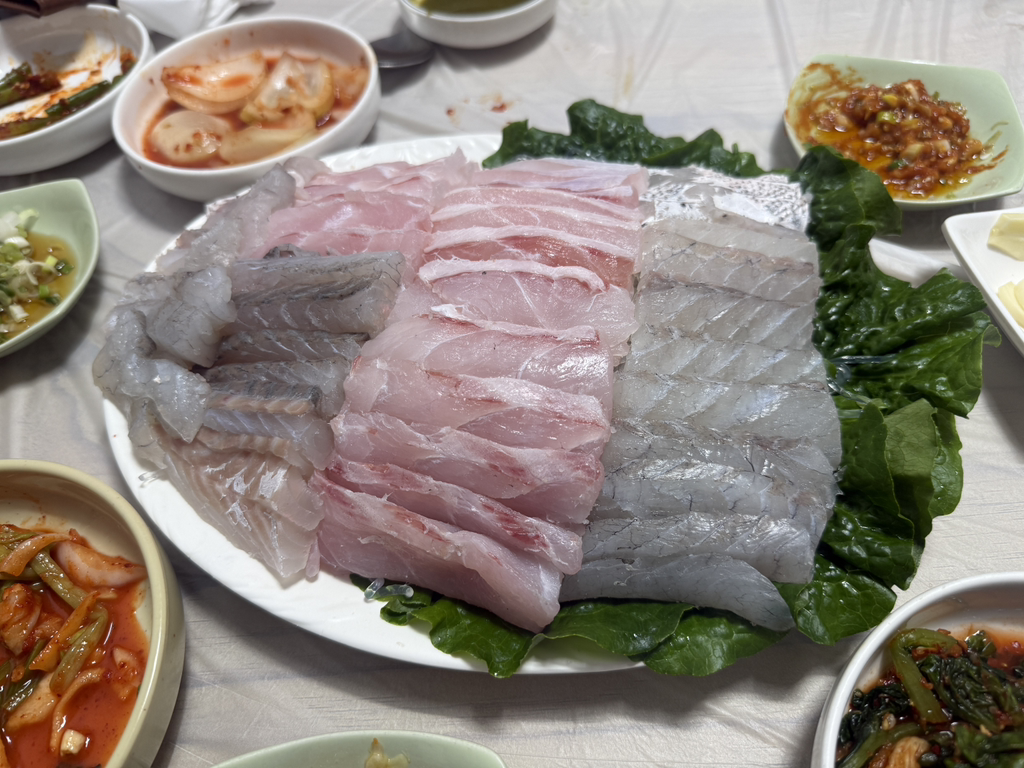 Haewonhoetjip (해원횟집) 1