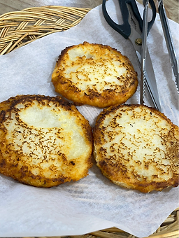 Pungmulongsimimemilkalguksu (풍물옹심이메밀칼국수) 2