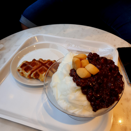 파리바게뜨 카페신촌점 사진 2