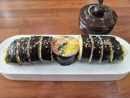 Yeoljeonggimbap (열정김밥) 2