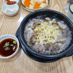 Jeonju24sichampyeonhankongnamulgukbap (전주24시참편한콩나물국밥) 1