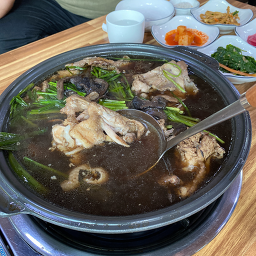 Chwirakhanbangneungibaeksuk (취락한방능이백숙) 2