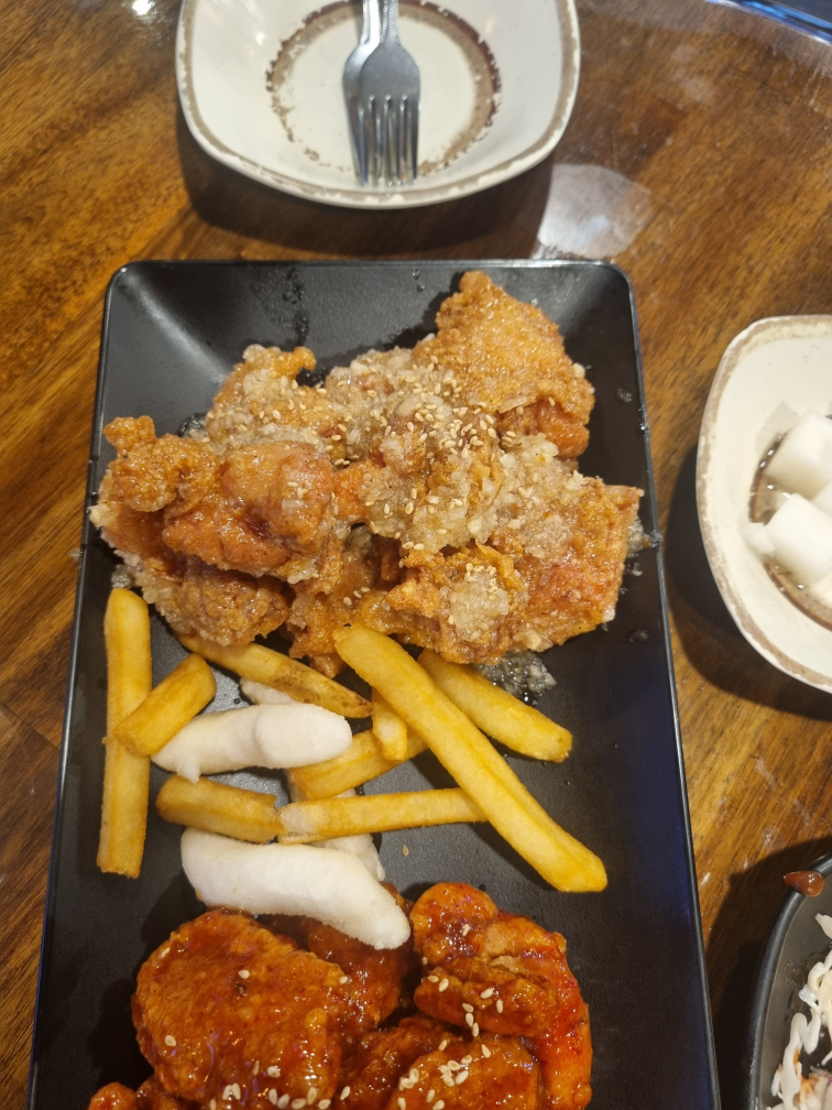 Samtongchikin (삼통치킨) 2
