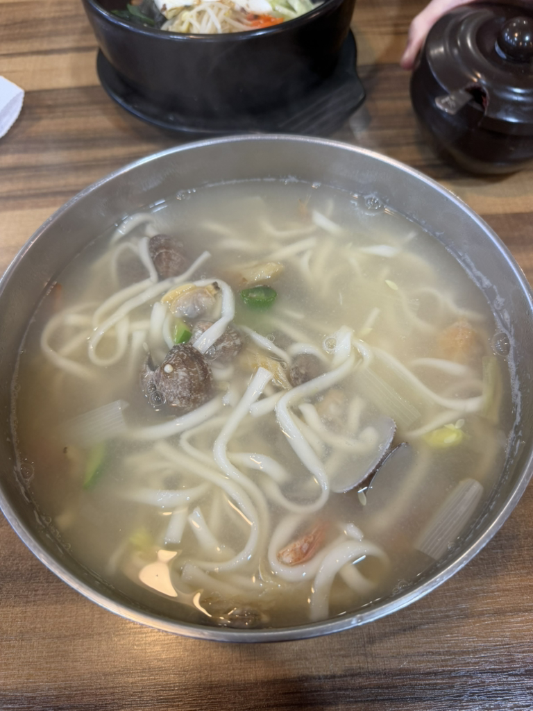 옴마칼국수 2
